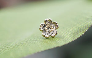 Gold Simple Daisy (Threadless)