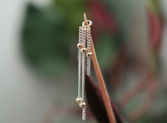 White Gold Avona with Gold Beads (Charm)